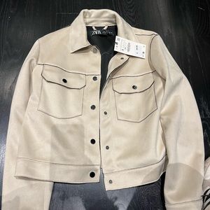 New! NWT cropped Zara jacket. Suede like size small